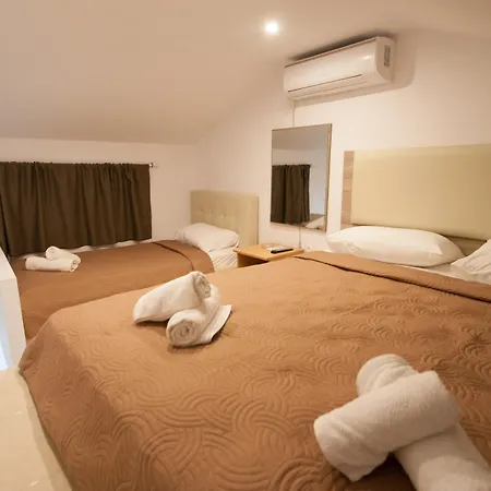 Avocado Skiathos Town