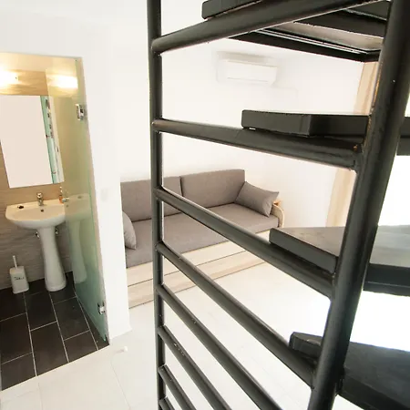 Avocado Guest house 2*