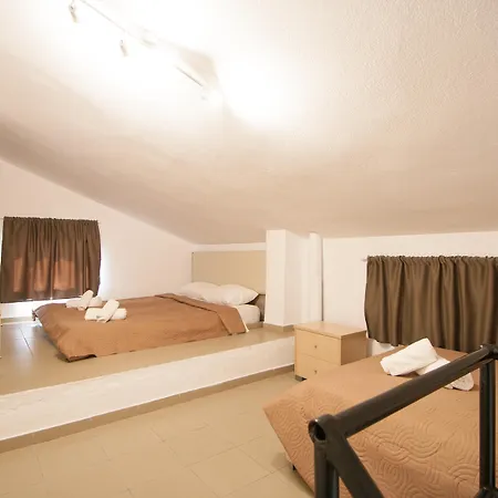 Avocado Guest house 2*