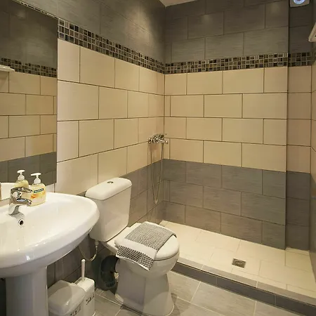 Avocado Guest house 2*