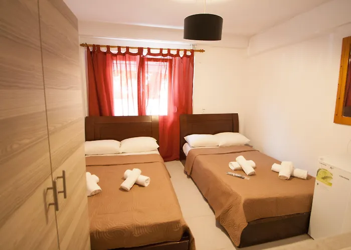 Avocado Skiathos Town